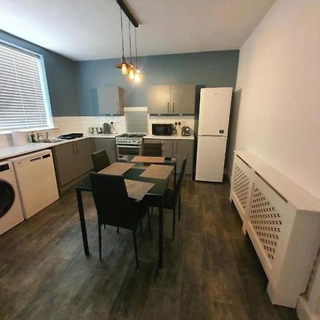 Double Bedroom 96Glc Greater Manchester Middleton  Bagian luar foto