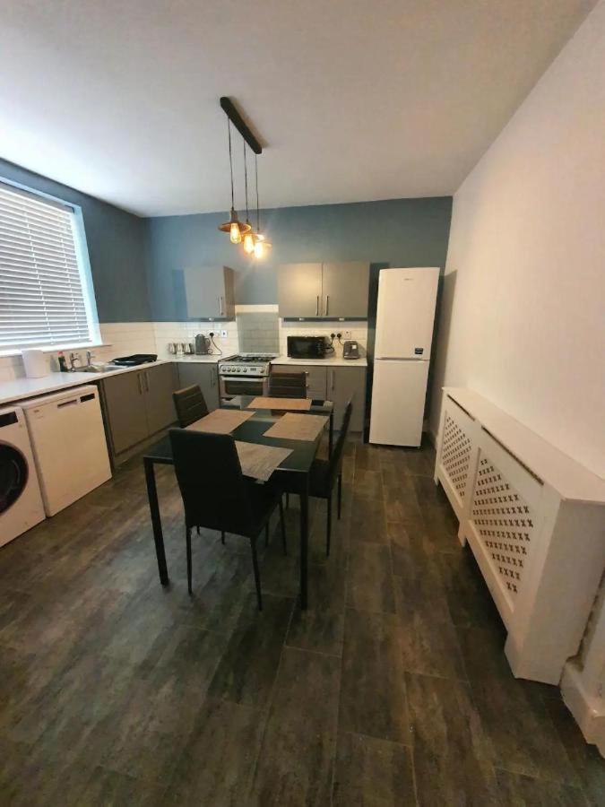 Double Bedroom 96Glc Greater Manchester Middleton  Bagian luar foto